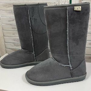 NEW! ESKIS Faux Gray Suede Boots!